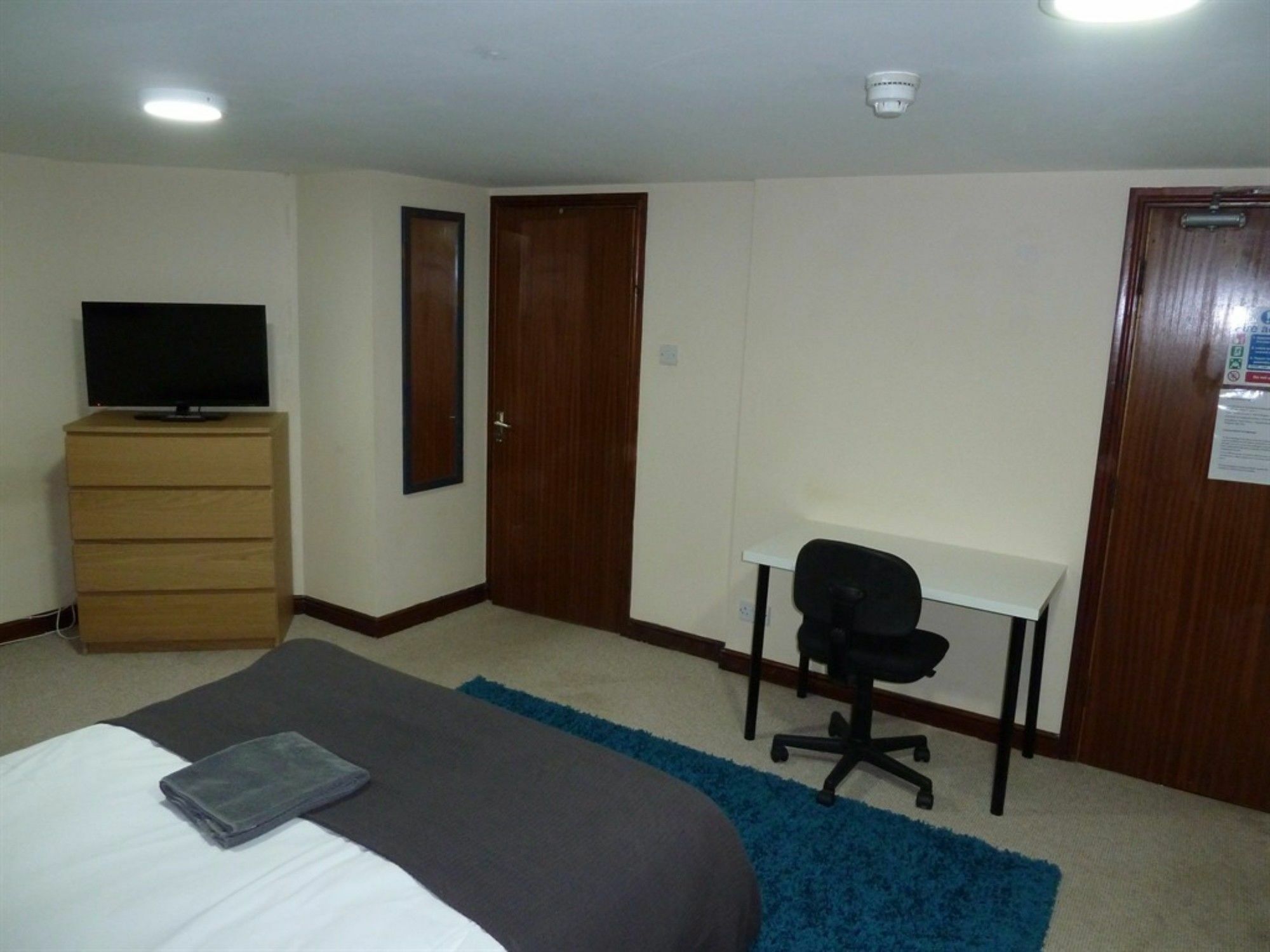 River Rooms ويست بريدجفورد المظهر الخارجي الصورة